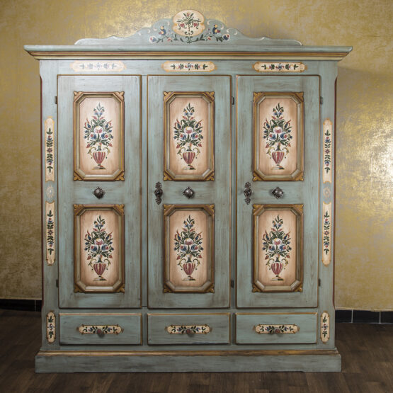 Voglauer Kleiderschrank Altblau Dreitürig | Anno 1700