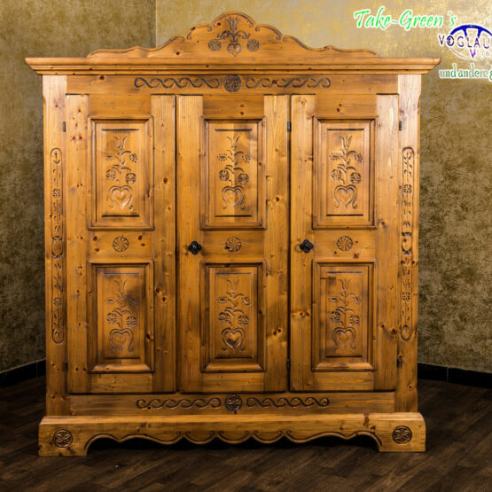 Voglauer Kleiderschrank Braun | Anno 1600