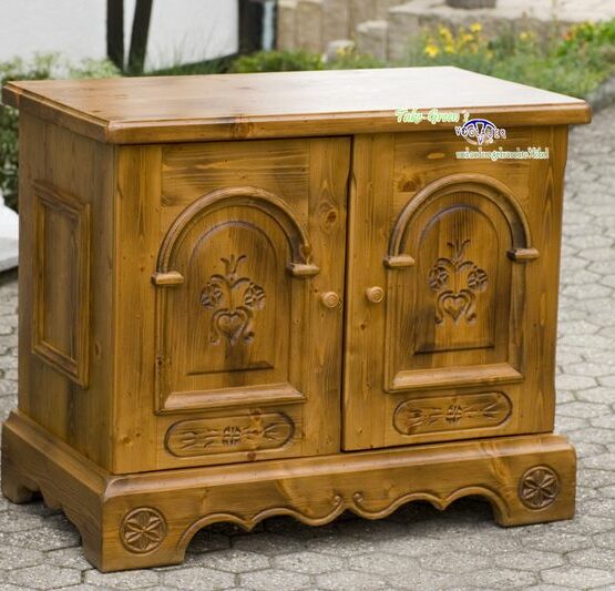 Voglauer Schränkchen zweitürig | Anno 1600