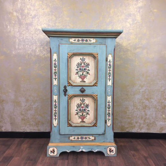 Voglauer Bauernschrank Eintürig Altblau | Anno 1700