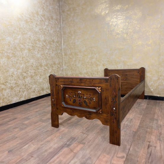 Voglauer Einzelbett Braun Antik | Anno 1700