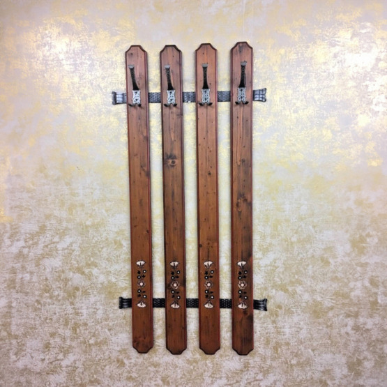 Voglauer Wandgarderobe Braun Antik | Anno 1700