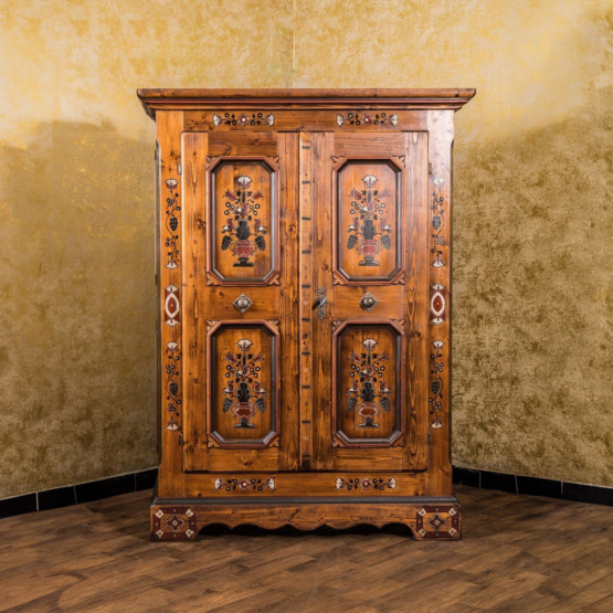 Voglauer Kleiderschrank Braun Antik | Anno 1700