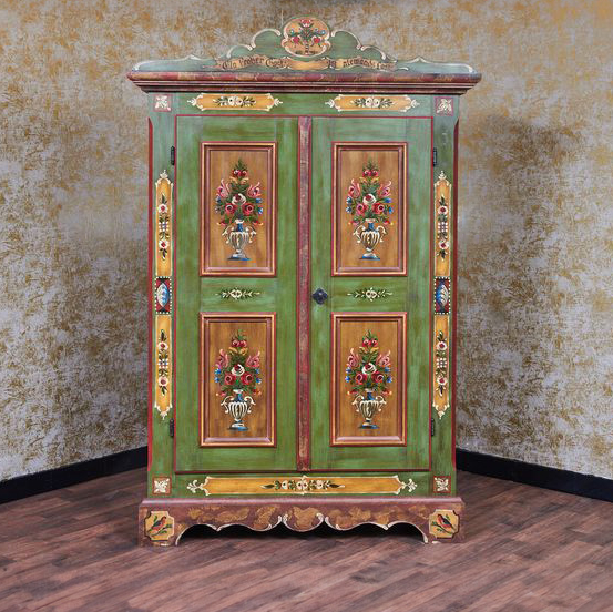 Voglauer Schrank mit Mehrzweckeinteilung Altgrün | Anno 1800