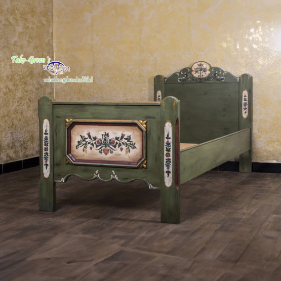 Voglauer Einzelbett Altgrün | Anno 1700