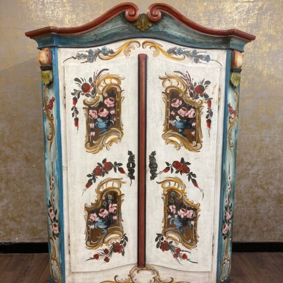 Landhaus Kleiderschrank