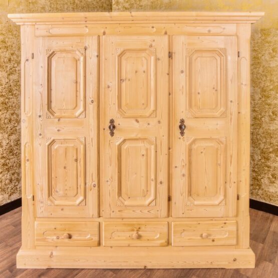 Voglauer Bauernschrank Hell Antik | Anno 1900