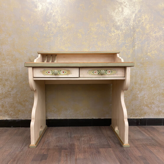 Voglauer Schreibtisch Altweiß| Anno 1700