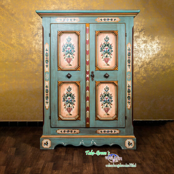 Voglauer Bauernschrank mit Minibar Altblau | Anno 1700