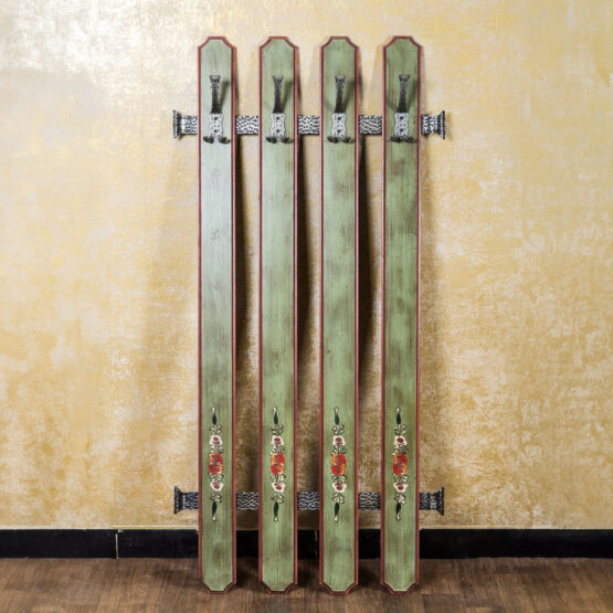 Voglauer Wandgarderobe Altgrün | Anno 1800